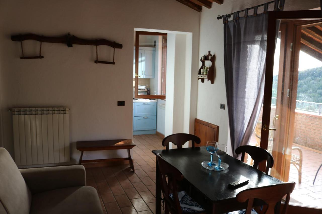 Podere La Tona Гаворрано Экстерьер фото
