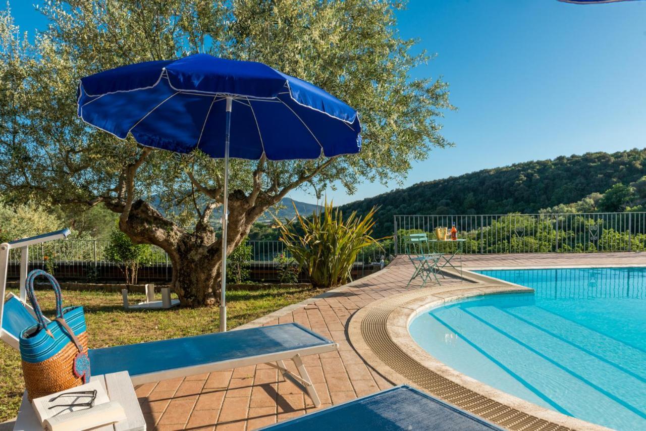 Podere La Tona Гаворрано Экстерьер фото